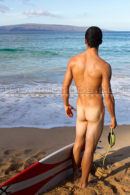 Hung Italian New York Surfer Image