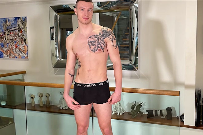 Young Straight Boxer Wanks Image